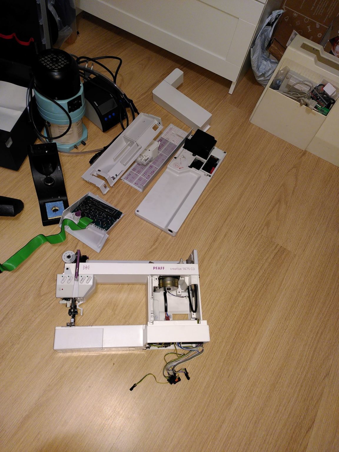 Die Rettung einer Pfaff creative 1475 CD sczesny.nrw